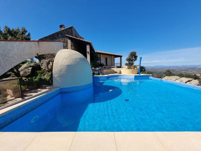 Propriété - 130 m² - 4 pièces