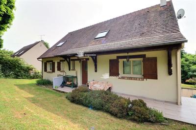 Maison - 171 m² - 9 pièces