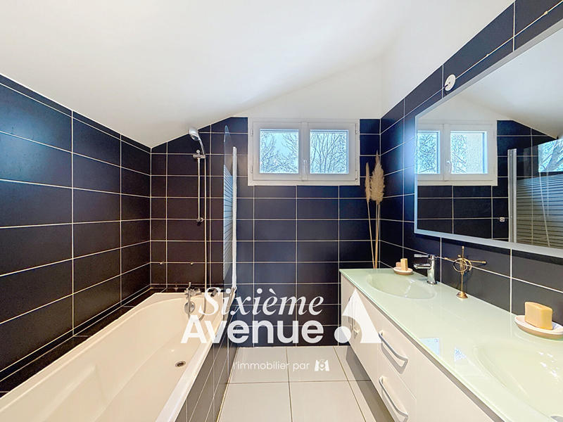 Maison - 125 m² - 4 pièces