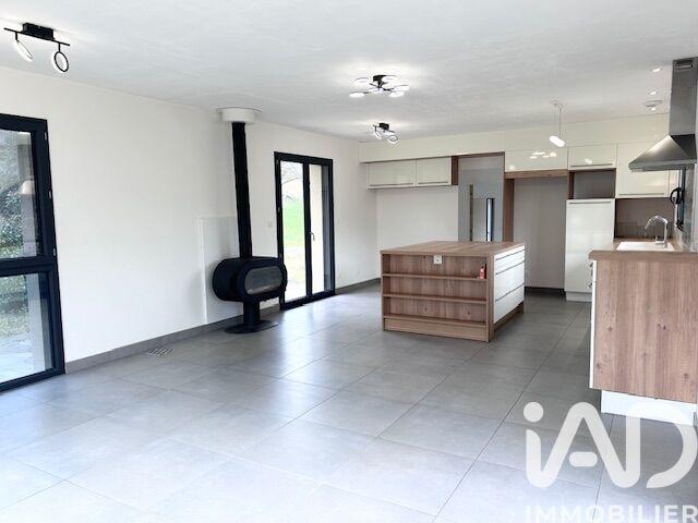 Maison - 121 m² - 4 pièces