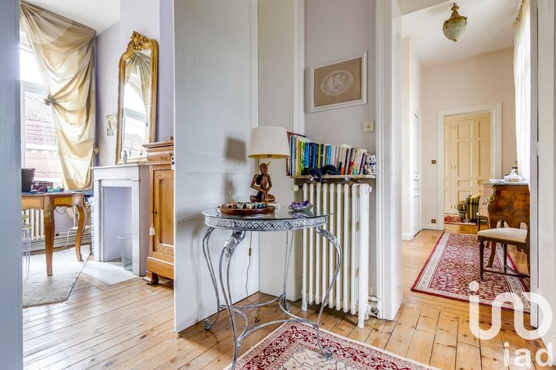 Maison - 250 m² - 5 pièces