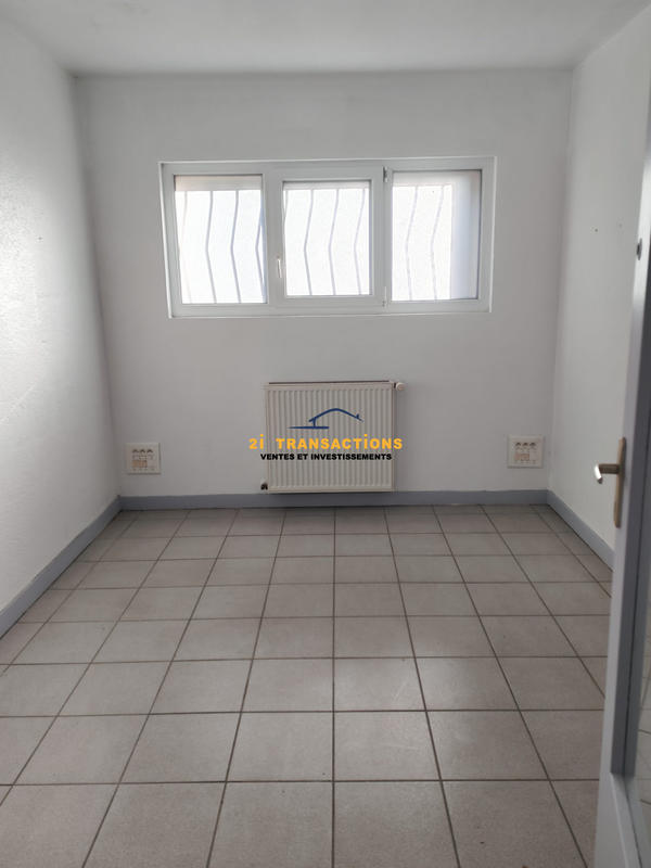 Local d'activités - 250 m²