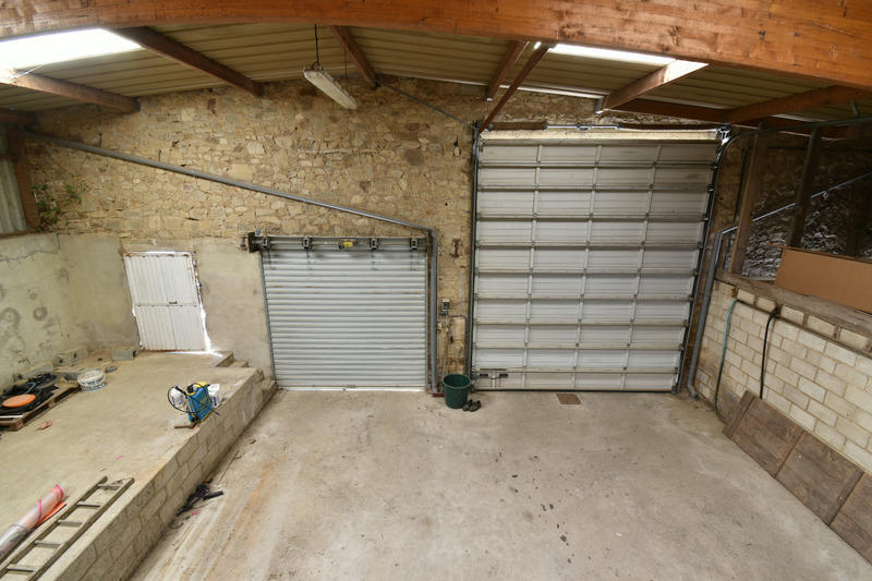 Maison - 350 m² - 12 pièces