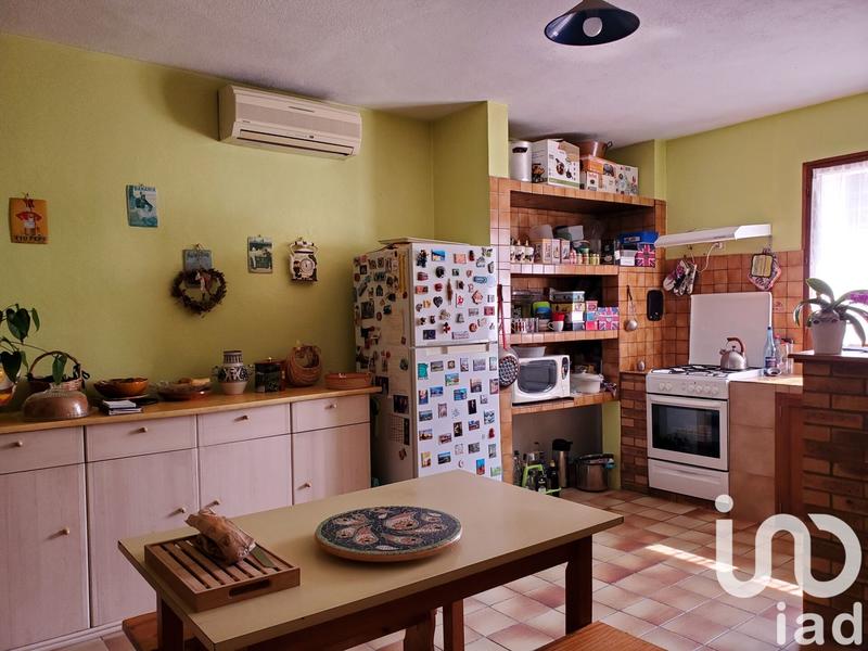 Maison - 214 m² - 8 pièces