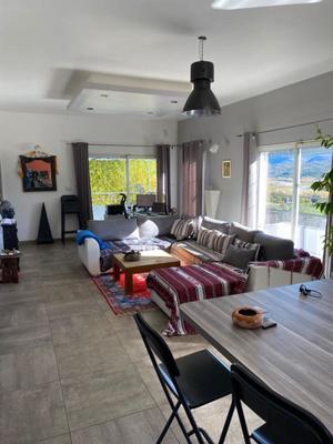 Maison - 224 m² - 9 pièces