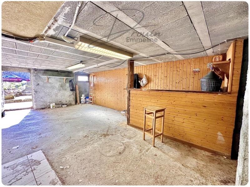 Maison - 140 m² - 7 pièces