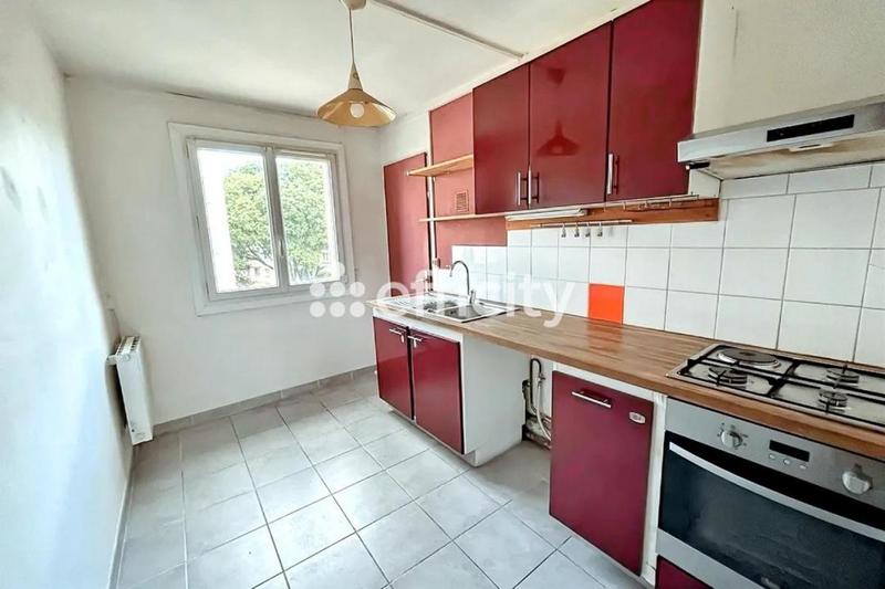 Appartement - 65 m² - 4 pièces