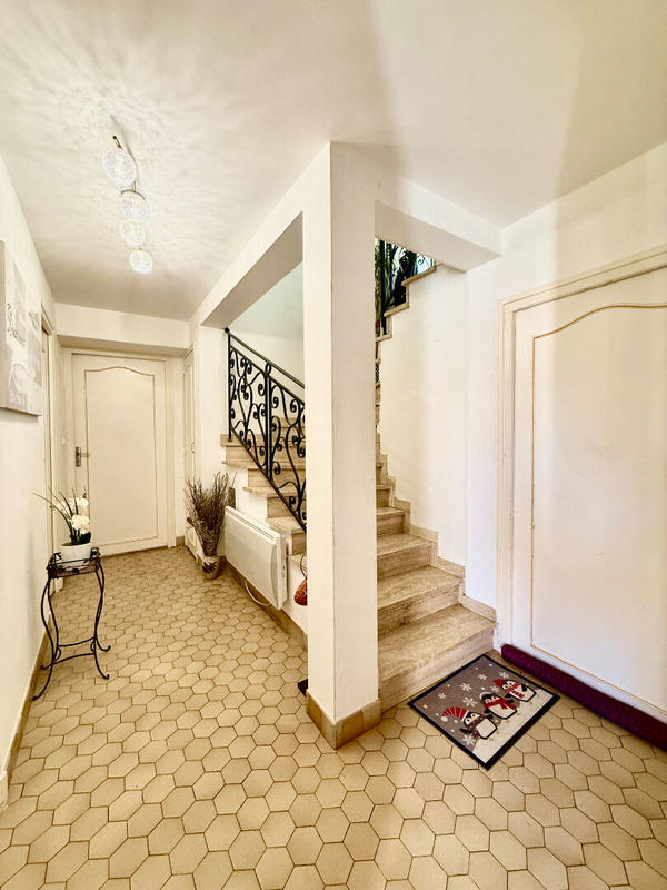 Maison - 114 m² - 6 pièces