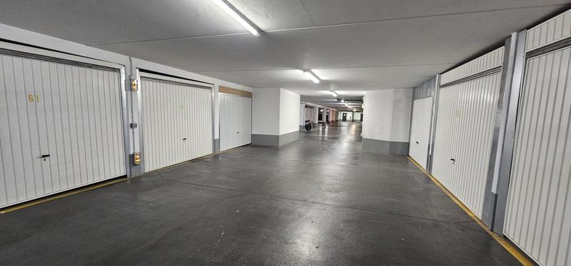 Parking / Garage - 12 m²