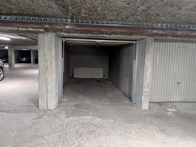 Garage - 12 m²