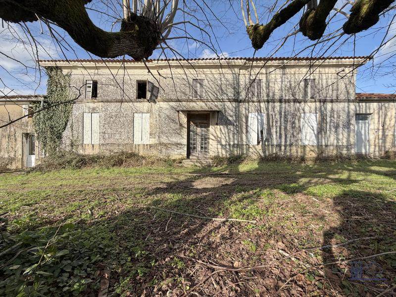 Maison ancienne - 200 m² - 6 pièces