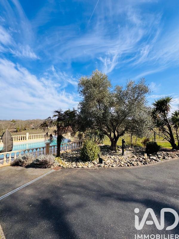 Maison - 211 m² - 7 pièces