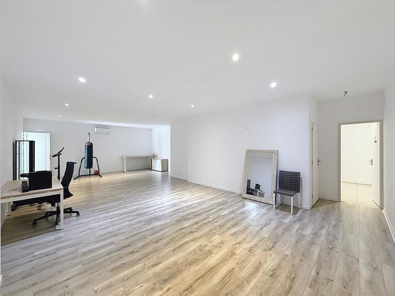 Villa - 200 m² - 5 pièces