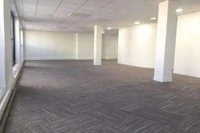 Bureau - 1 419 m²