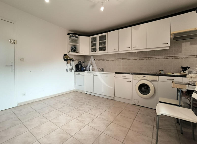 Maison - 333 m² - 9 pièces