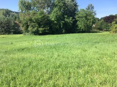 Terrain de loisirs - 711 m²