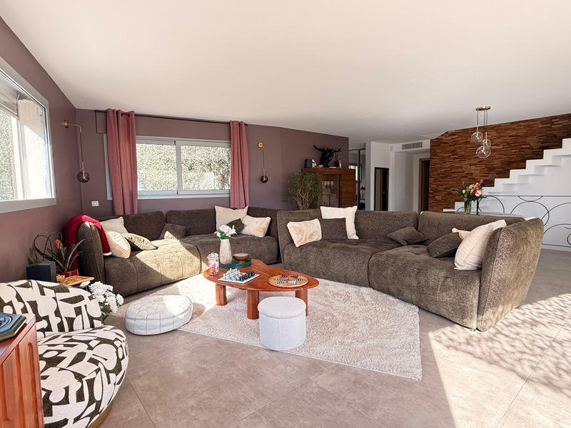 Villa - 180 m² - 6 pièces