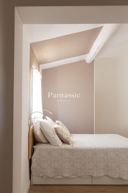 Villa - 240 m² - 6 pièces