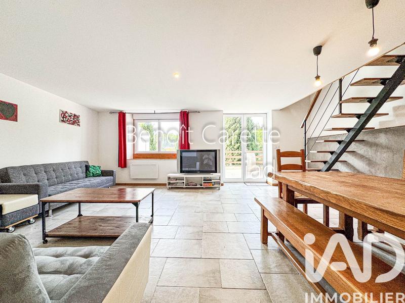 Maison - 180 m² - 8 pièces