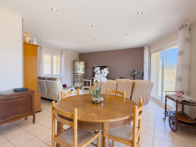 Villa - 123 m² - 6 pièces