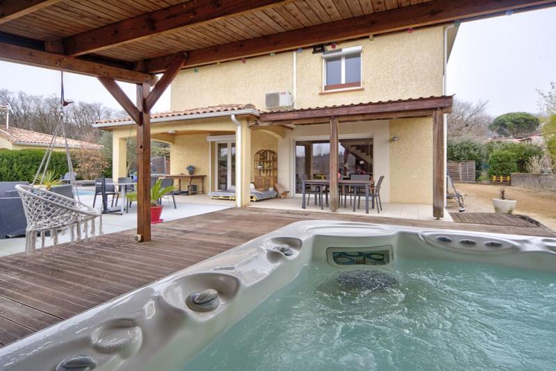 Maison - 157 m² - 6 pièces