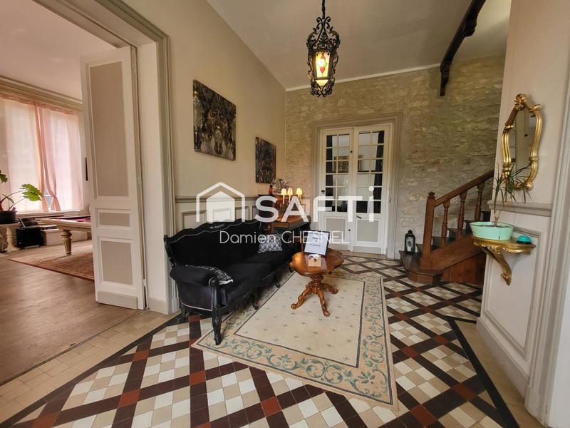 Propriété - 400 m² - 15 pièces