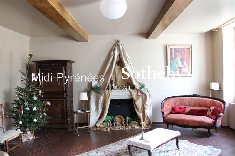 Maison de maîtres - 355 m² - 7 pièces