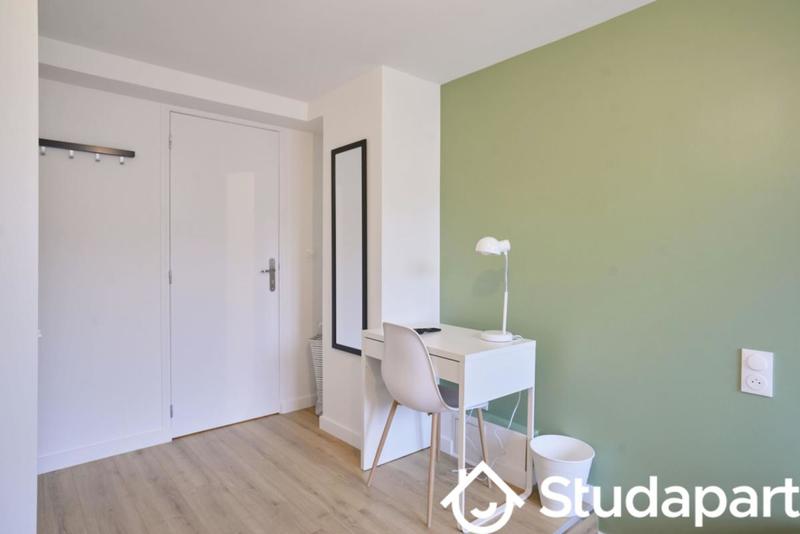 Chambre - 9 m² - 1 pièce