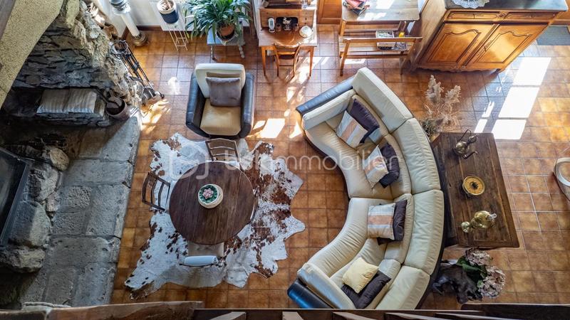 Propriété - 283 m² - 7 pièces