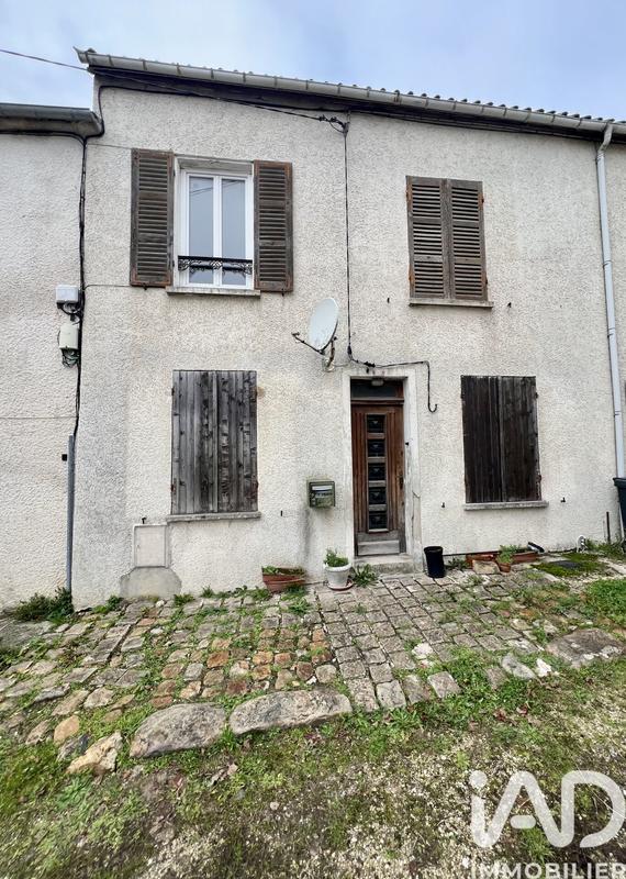 Maison de village - 80 m² - 4 pièces