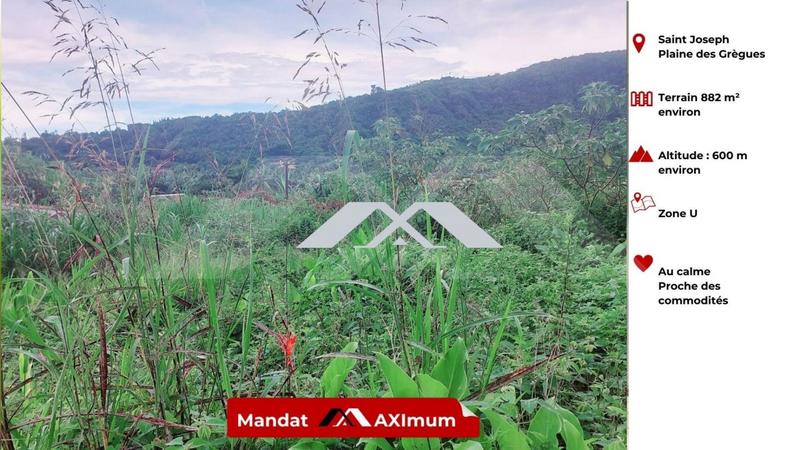 Terrain constructible - 882 m²