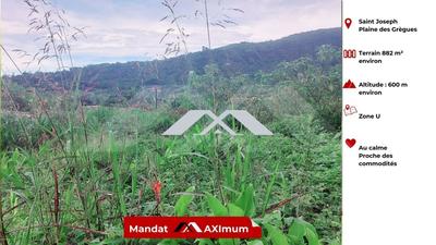 Terrain constructible - 882 m²