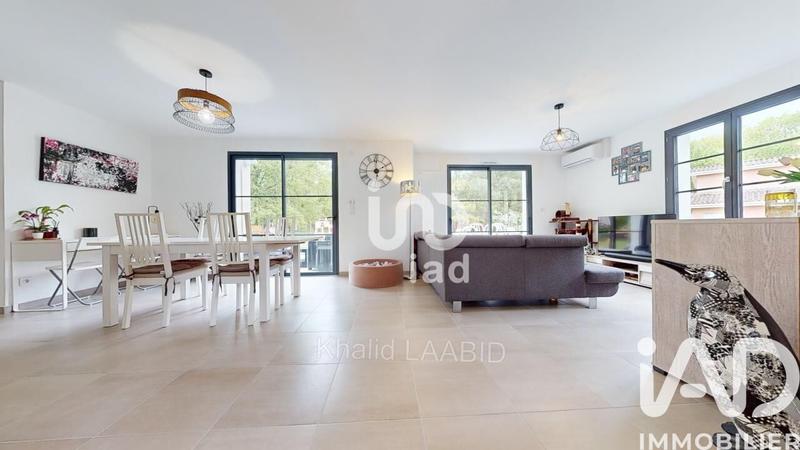 Maison - 98 m² - 4 pièces