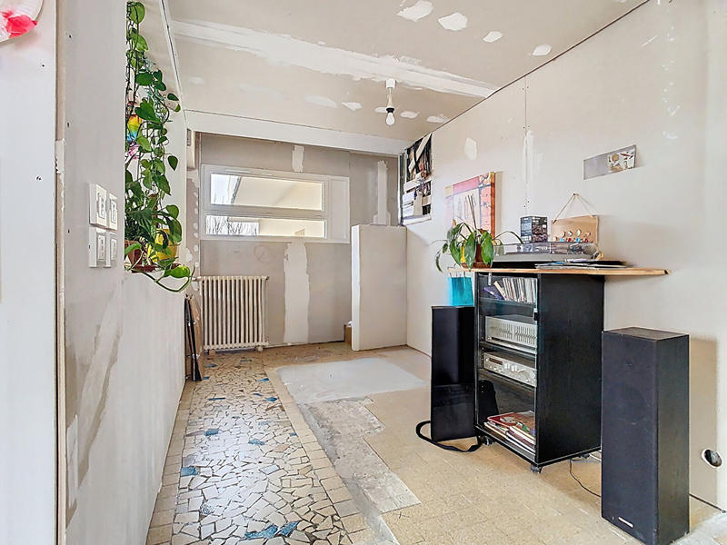 Maison - 280 m² - 11 pièces