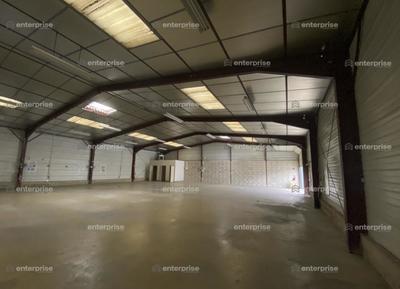 Local d'activité / Entrepôt - 450 m²
