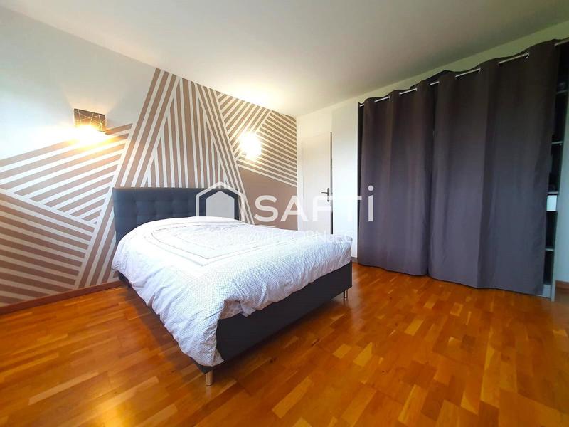 Maison - 170 m² - 7 pièces