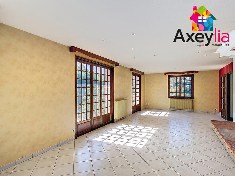 Maison - 179 m² - 9 pièces