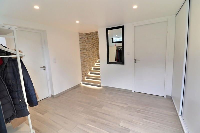 Maison - 185 m² - 6 pièces