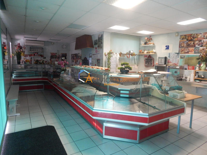 Maison - 183 m² - 4 pièces