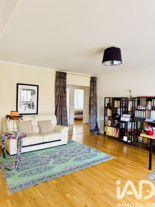 Appartement - 98 m² - 4 pièces