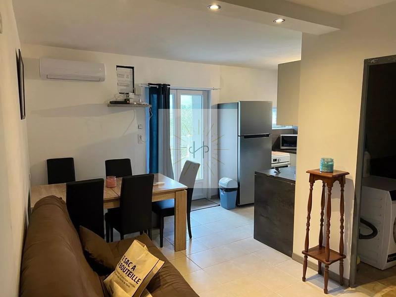 Maison - 112 m² - 8 pièces