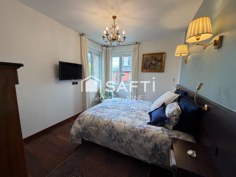 Maison - 165 m² - 6 pièces