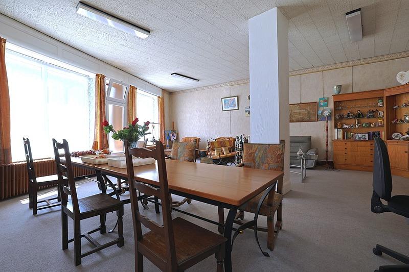 Maison de village - 257 m² - 9 pièces