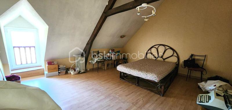 Maison - 211 m² - 7 pièces