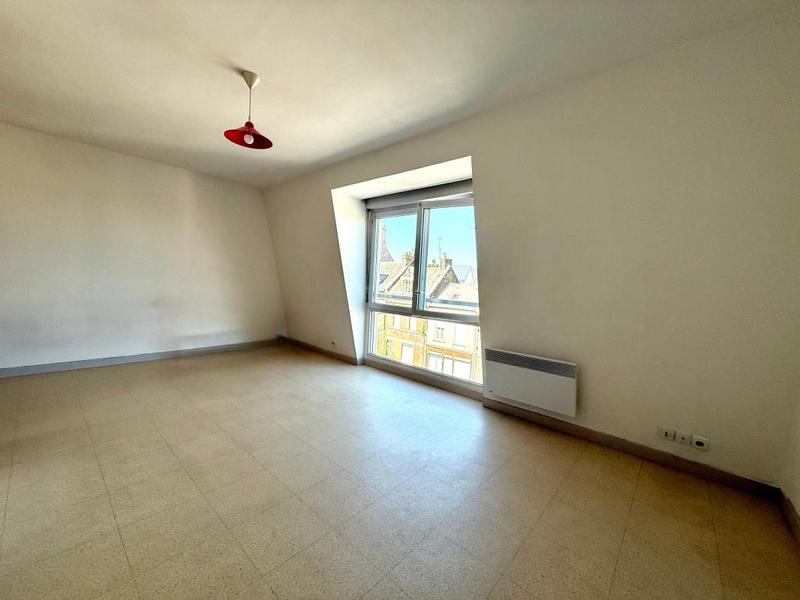 Studio - 28 m² - 1 pièce