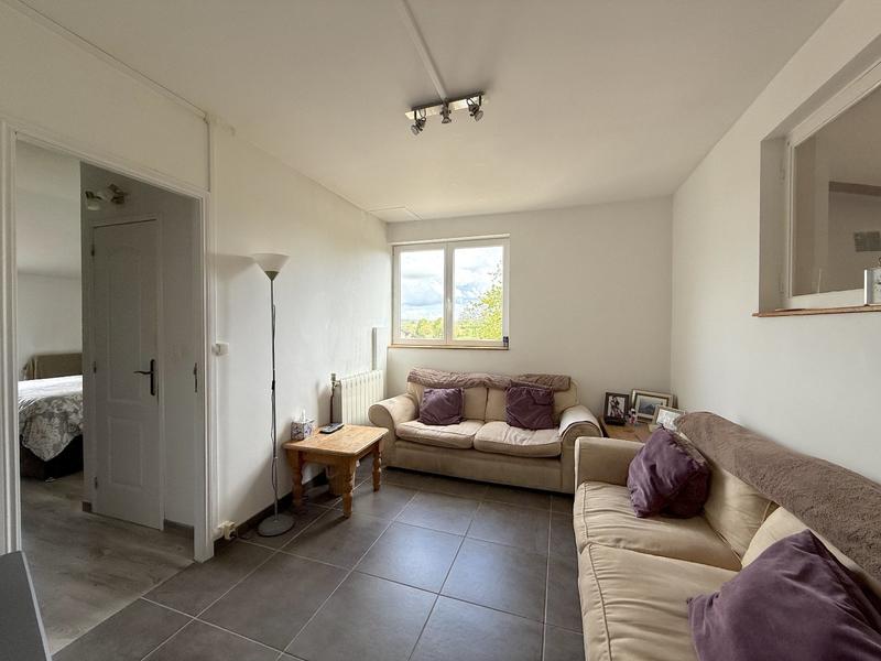 Maison - 180 m² - 9 pièces