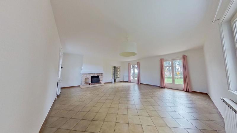 Maison - 214 m² - 5 pièces