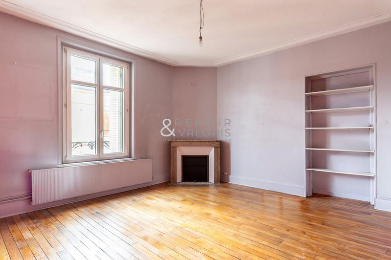 Appartement - 98 m² - 5 pièces