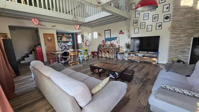 Maison - 197 m² - 6 pièces