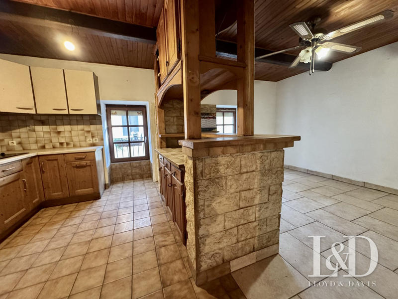 Maison ancienne - 194 m² - 7 pièces